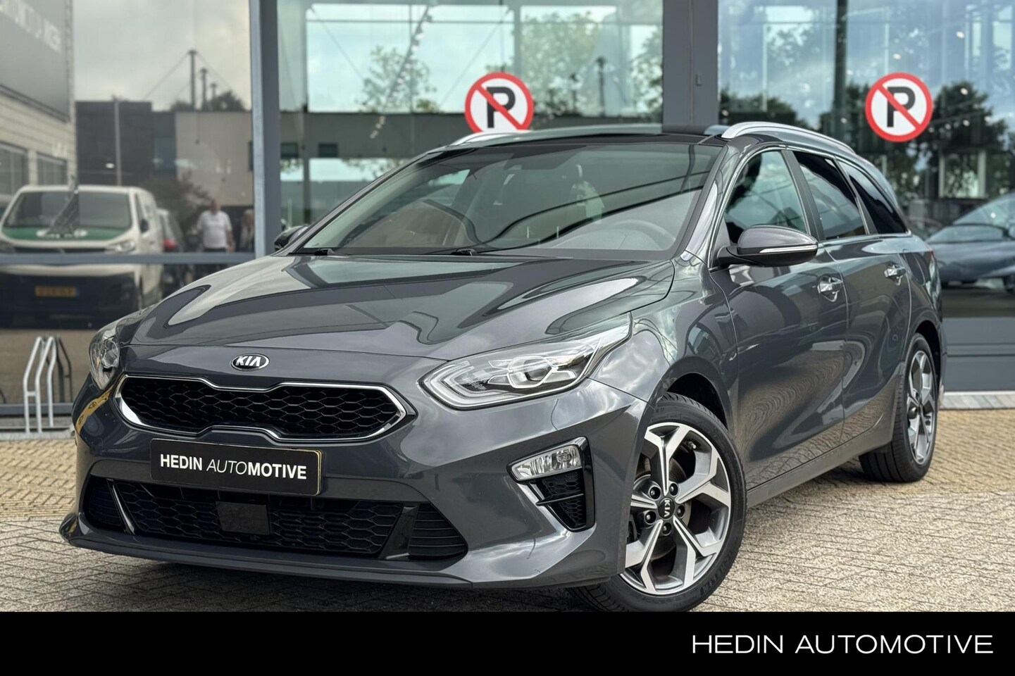 Kia Cee'd Sportswagon - Ceed 1.0 T-GDi ExecutiveLine Airco | Navigatie | Camera | Lederen bekleding | LM velgen - AutoWereld.nl