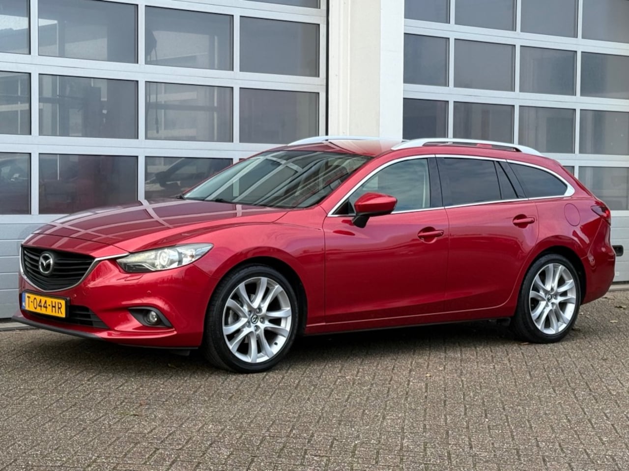 Mazda 6 - 2.0 Skyactiv-G 165PK GT-M Xenon Navi Camera Leer Rijklaar! - AutoWereld.nl
