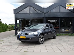Renault Mégane - 1.6-16V Business Line