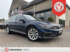 Volkswagen Passat Variant - 1.4 TSI PHEV GTE Automaat Business Trekhaak / Panoramadak / Camera
