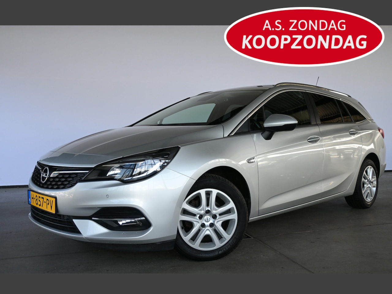 Opel Astra Sports Tourer - 1.2 Launch Edition NAP! Navigatie LED Dealer Onderhouden! Inruil Mogelijk! - AutoWereld.nl