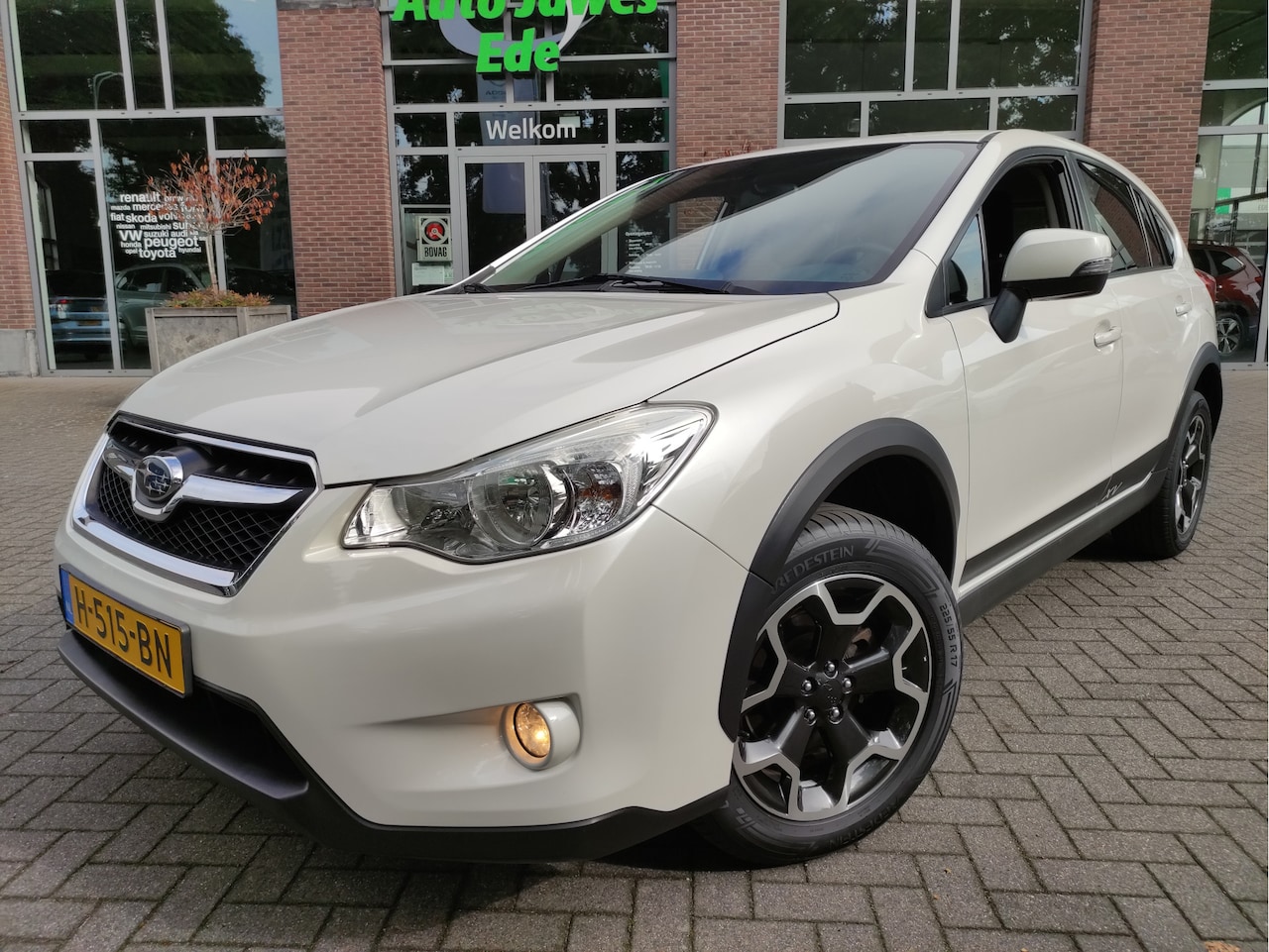Subaru XV - 2.0i Luxury AWD Afn.trekhaak -  1600KG trekgewicht - Stoelverwarming - Achteruitrijcamera - AutoWereld.nl