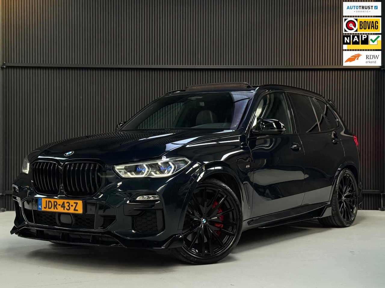 BMW X5 - XDrive45e M-Sport|Pano|SKY|Crystal|4-Wiel besturing| - AutoWereld.nl