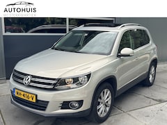 Volkswagen Tiguan - 2.0 TSI 180pk DSG Sport&Style 4Motion Navigatie Stoelverwarming panoramadak