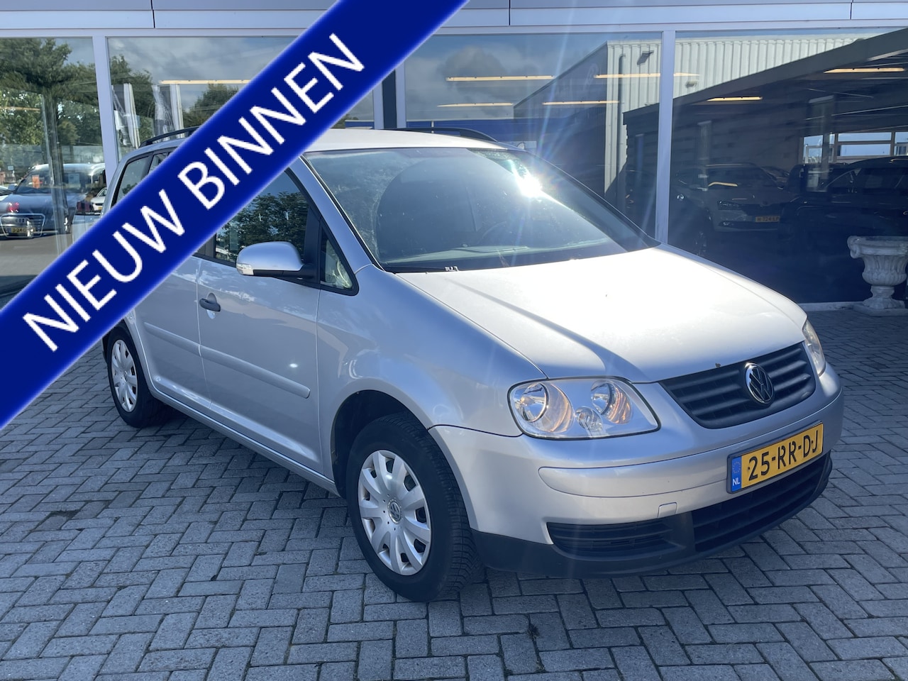 Volkswagen Touran - 1.6 Business Cruise / Trekhaak / Econ - AutoWereld.nl
