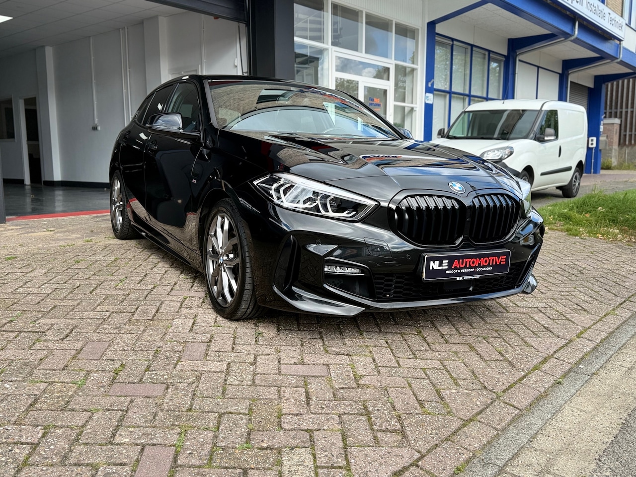 BMW 1-serie - 118i 118i - AutoWereld.nl
