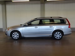 Volvo V70 - 1.6 T4 Momentum Automaat | Afneembare trekhaak |
