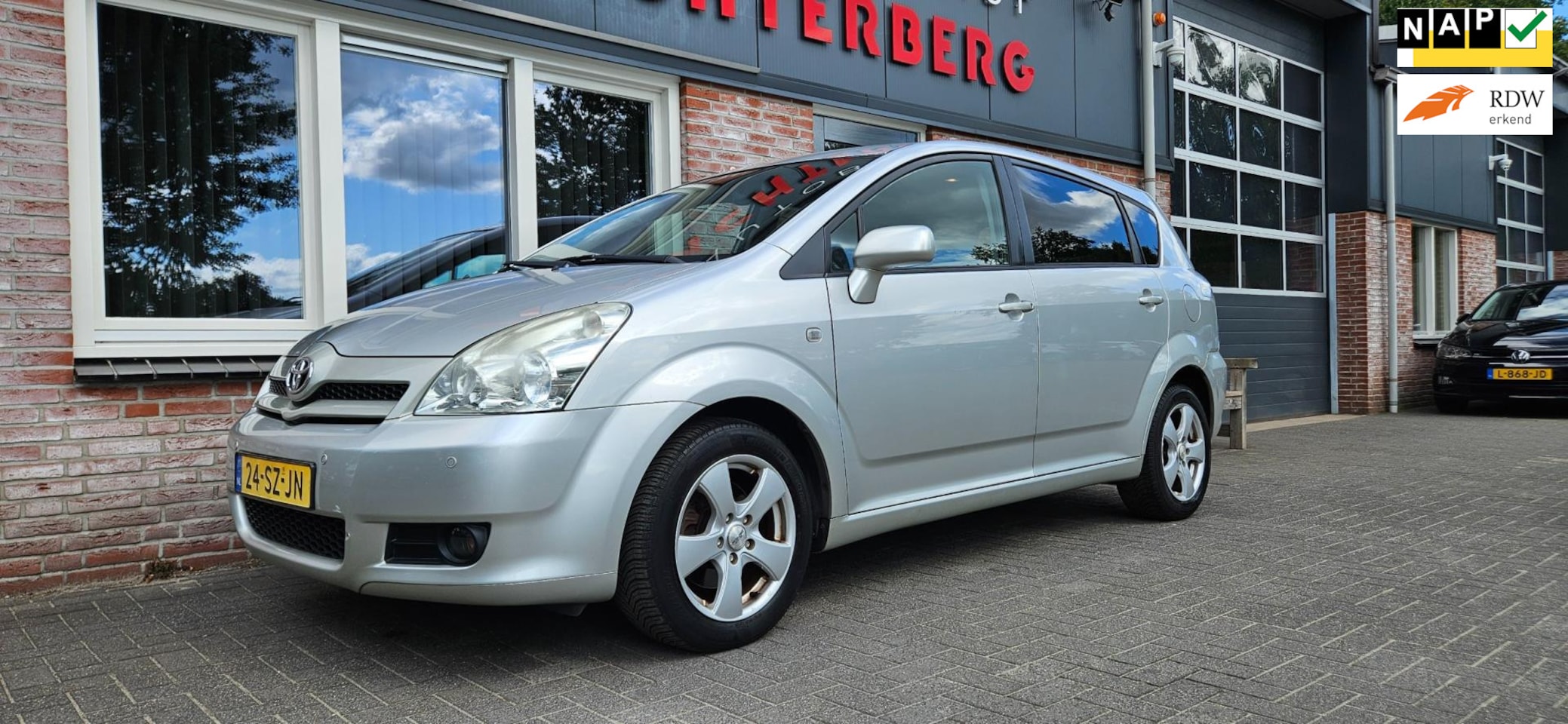 Toyota Verso - 1.8 VVT-i Dynamic 7p. Automaat! Airco/Çlima! Cruise Control! 7-Zitplaatsen! - AutoWereld.nl