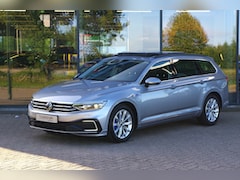 Volkswagen Passat Variant - 1.4 TSI PHEV GTE Business 218 PK, Panoramadak, Camera, LED-Matrix