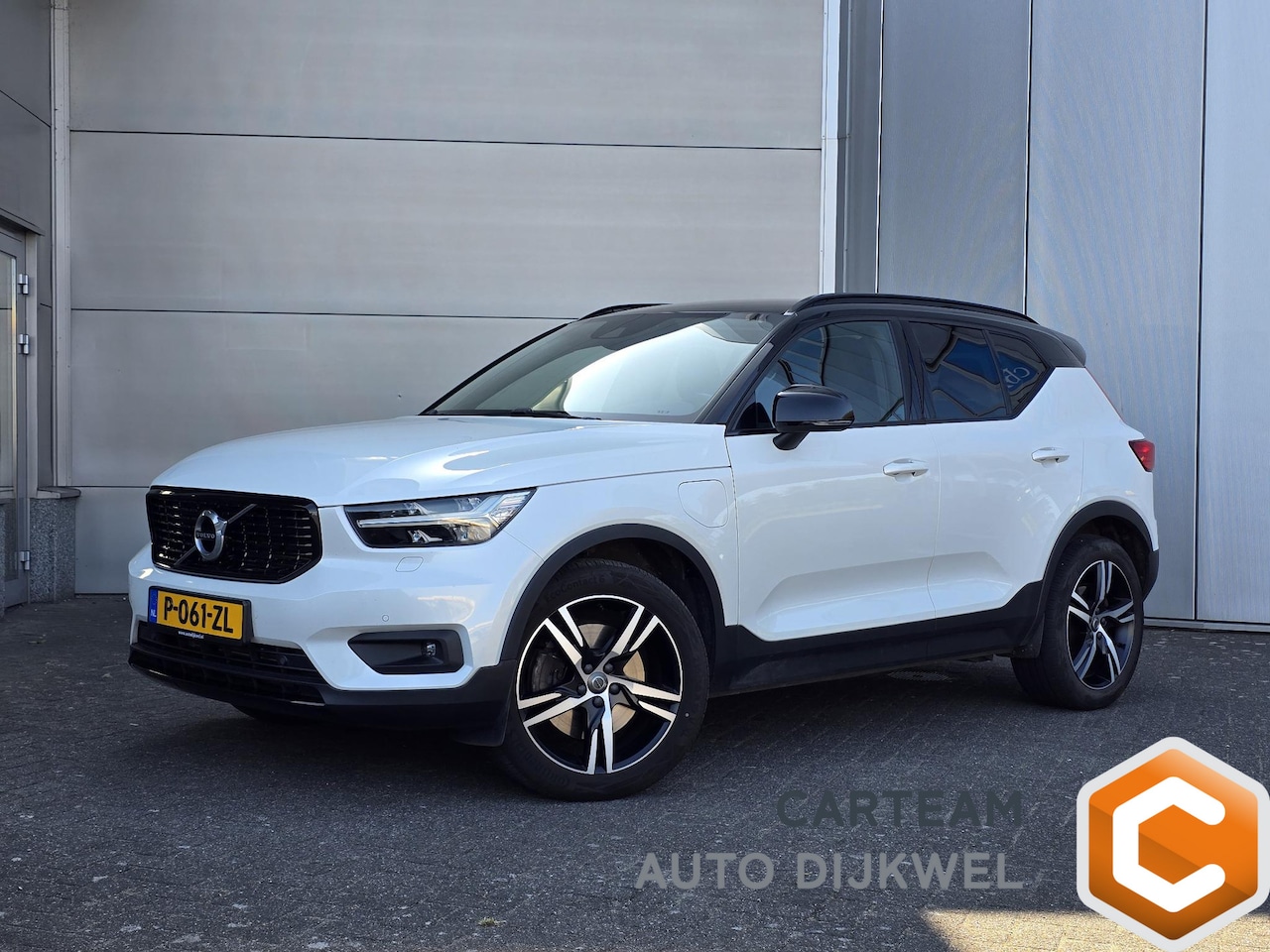 Volvo XC40 - 1.5 T5 Recharge R-Design 1.5 T5 Recharge R-Design - AutoWereld.nl
