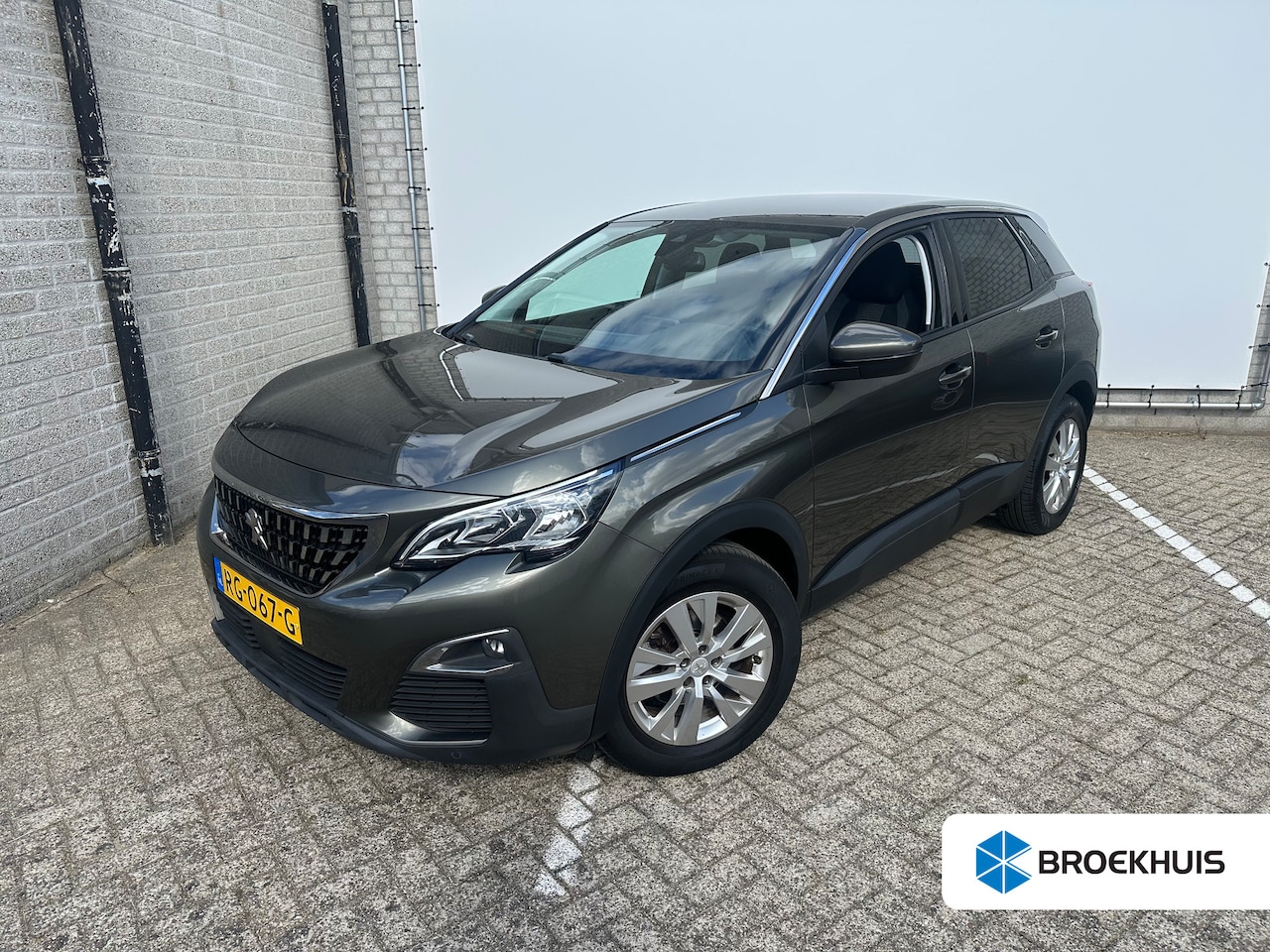 Peugeot 3008 - 1.2 PureTech Active | Achterbank in delen neerklapbaar | Achteruitrijcamera | Apple Carpla - AutoWereld.nl