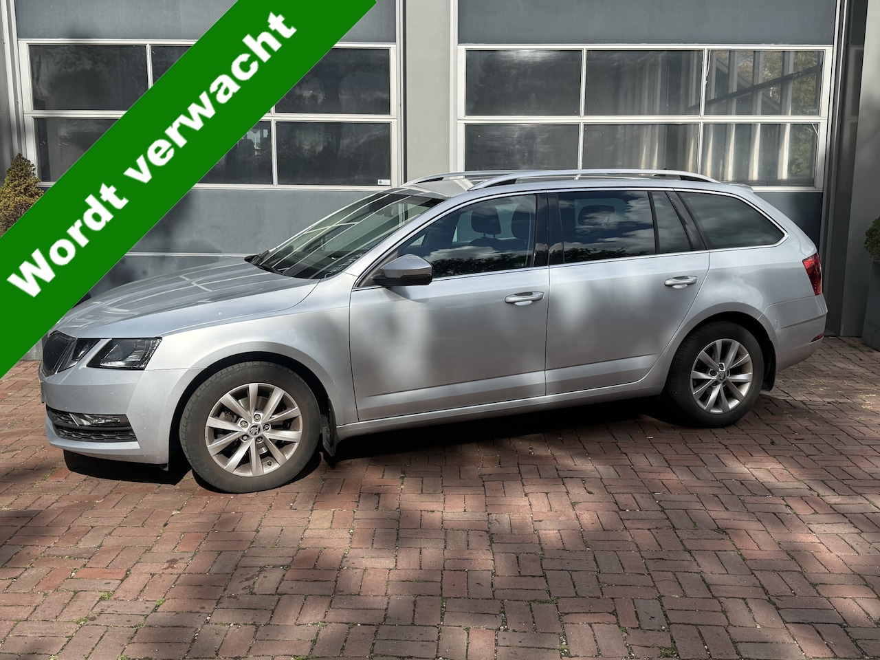 Skoda Octavia Combi - 1.0 TSI Greentech Ambition Business Bj 2018 Km 100.147 Navi,Clima,Pdc,Cruise - AutoWereld.nl