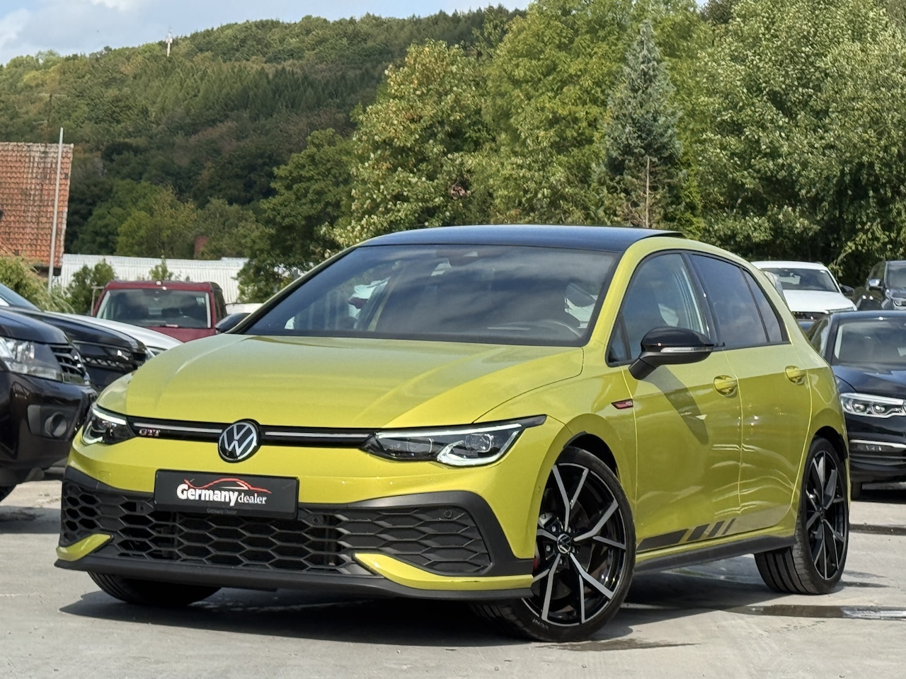 Volkswagen Golf - 2.0TSI 300pk GTI Clubsport Pano IQ-Light H&K Keyless Camera Stoel+Stuur Verw. VOL!! - AutoWereld.nl