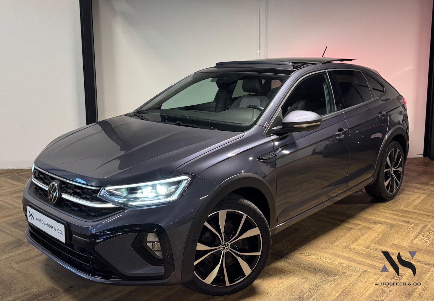 Volkswagen Taigo - 1.5 TSI R-Line PANO KEYLESS VOL' - AutoWereld.nl