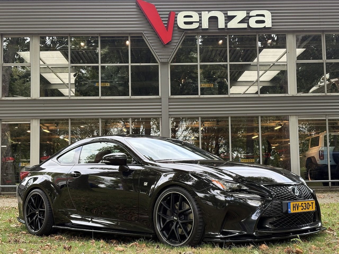 Lexus RC - 300h F SPORT Line NL-AUTO Dealer Onderhouden - AutoWereld.nl