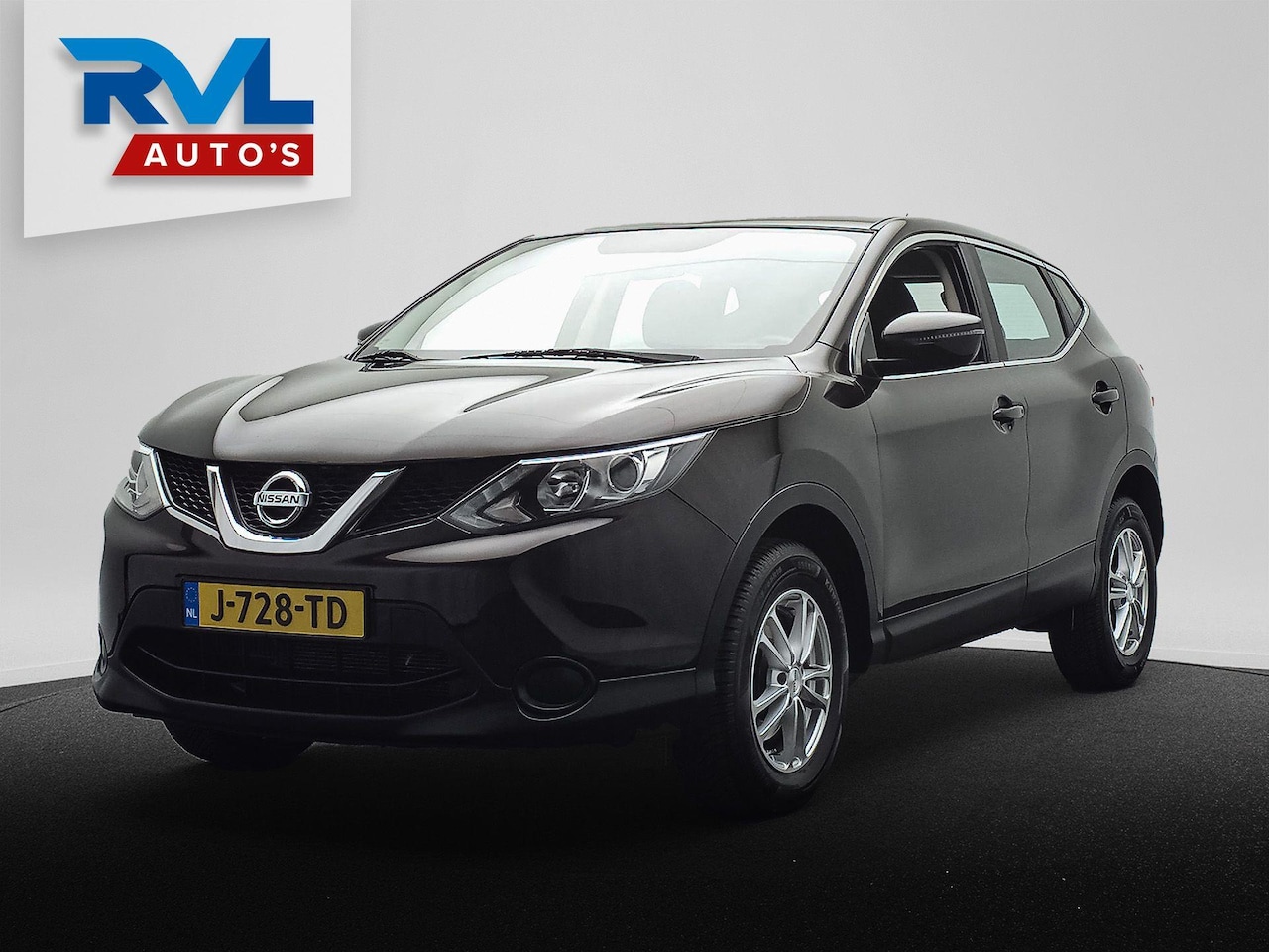 Nissan Qashqai - 1.2 Visia Trekhaak Carplay Camera Airconditioning - AutoWereld.nl