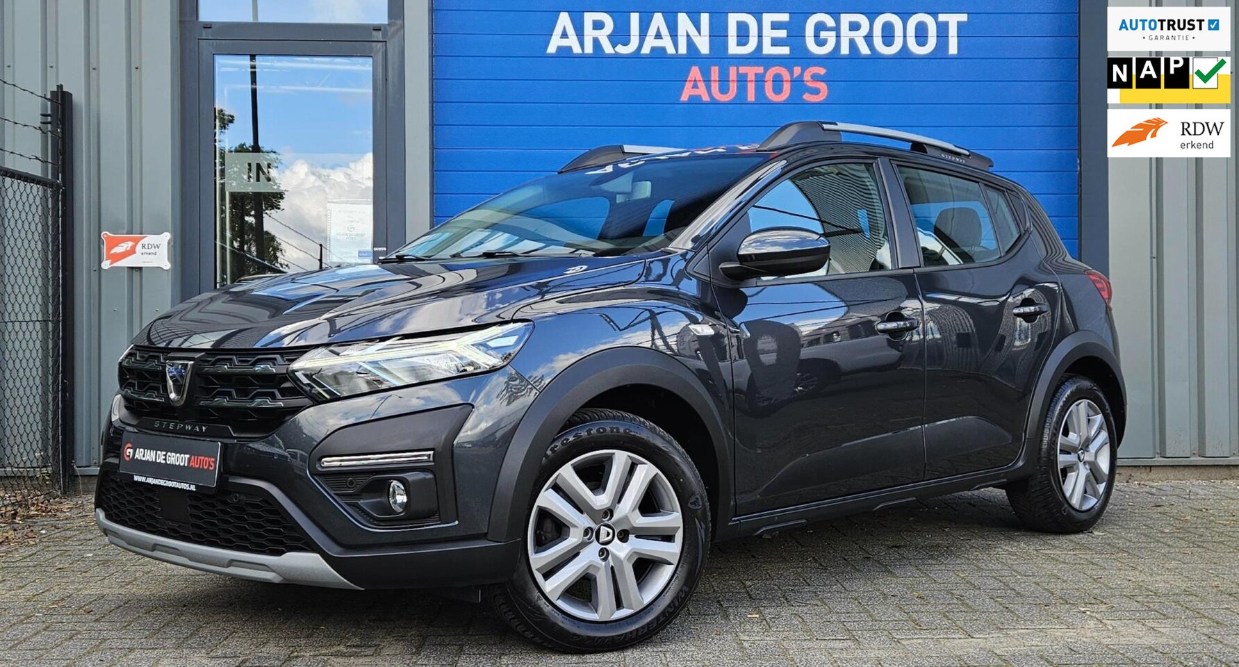 Dacia Sandero - 1.0 TCe 100 Bi-Fuel Expression Navi Cruise Camera Trekhaak - AutoWereld.nl