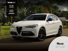 Alfa Romeo Stelvio - 2.0 T AWD Veloce|BTW-auto |Trekhk|21"|Ad.Suspention| Giallo|All BLACK|Ti-dif