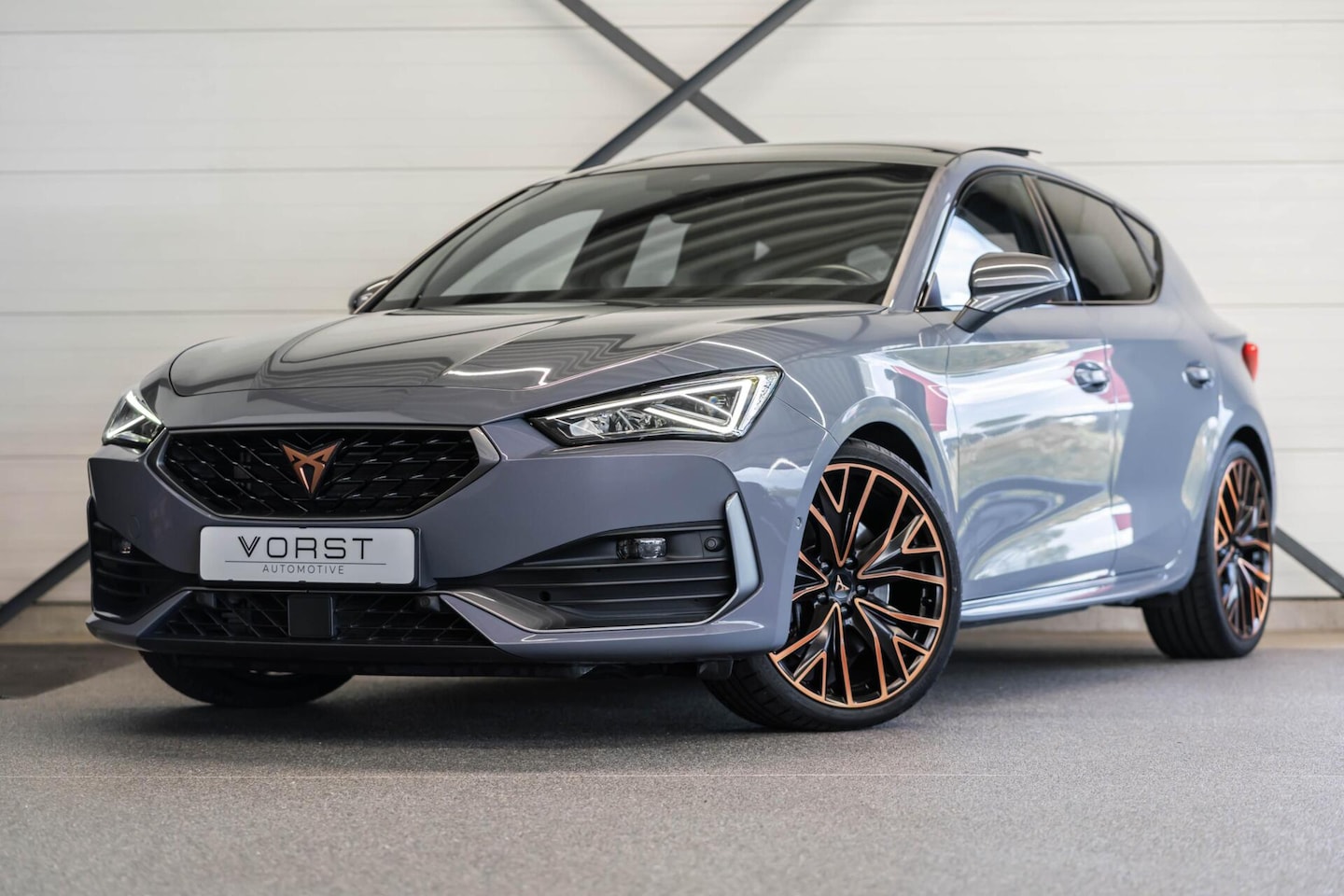 CUPRA Leon - 2.0 TSI Beats Pano Camera - AutoWereld.nl