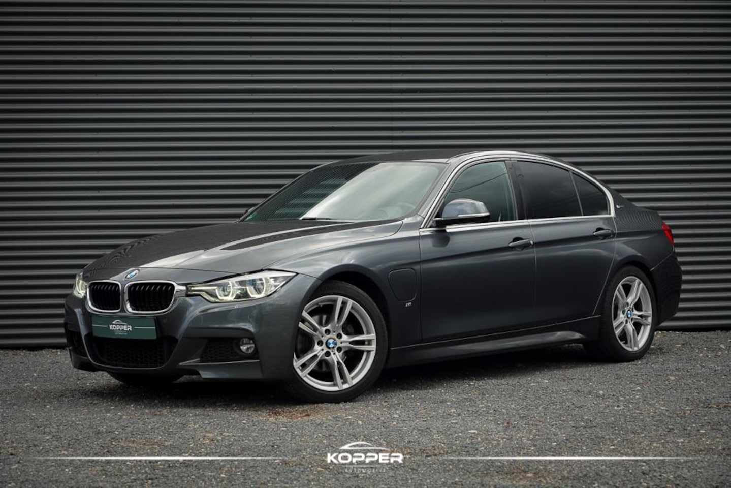 BMW 3-serie - 330e Centennial Executive / M-Sport / Navi / LED - AutoWereld.nl