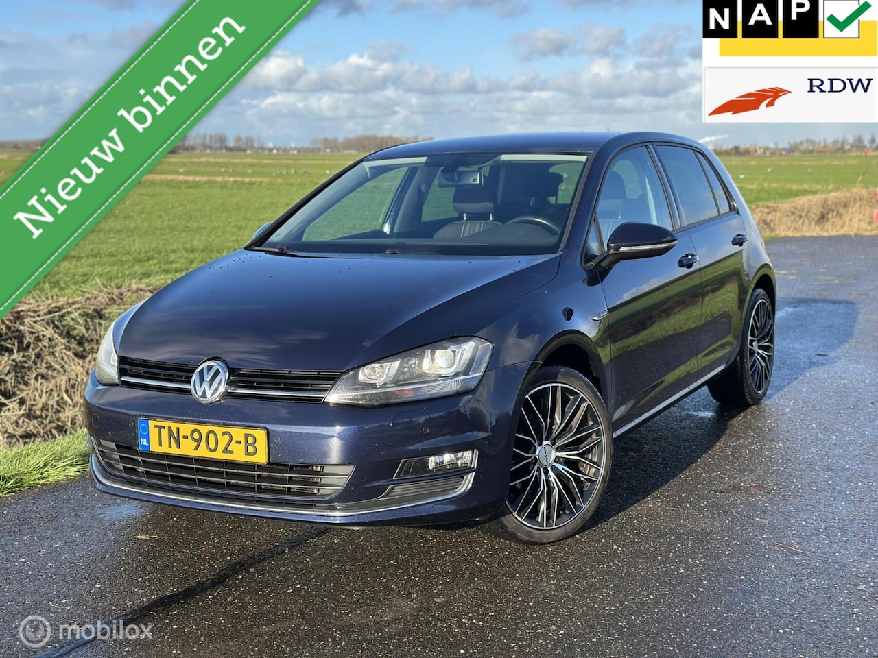 Volkswagen Golf - 1.2 TSI LOUNGE | NAVI | PDC | DSG | Cruise - AutoWereld.nl