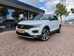 Volkswagen T-Roc - 2.0 TSI 4Motion Sport| PANO | LED | CARPLAY