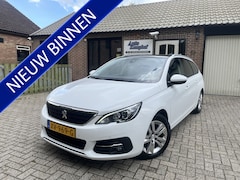 Peugeot 308 SW - 1.2 PureTech Blue Lease Executive Panodak