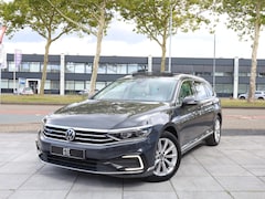 Volkswagen Passat Variant - GTE 1.4 TSI PHEV 218PK | Panodak | Vol Leer | 360° | Virtual | Memory | Keyless | IQ Light