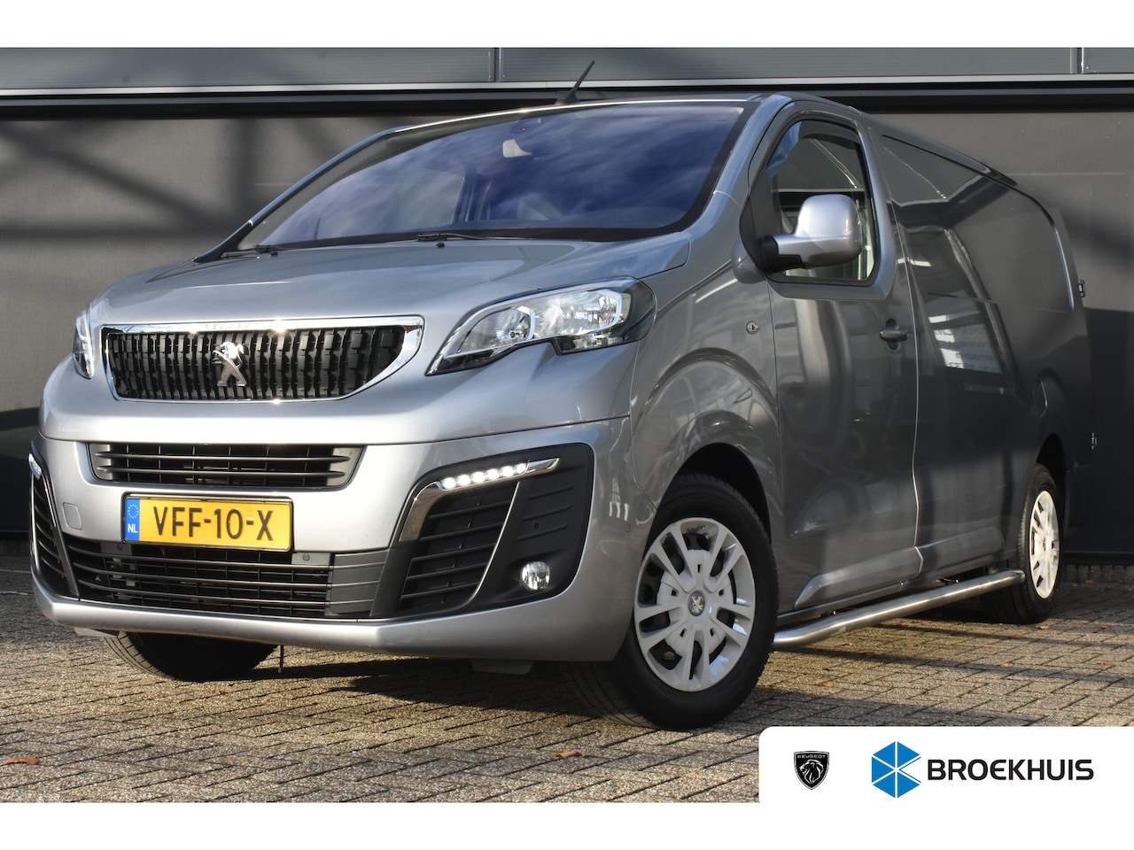 Peugeot Expert - 2.0 BlueHDI 120 Long Asphalt | Trekhaak | Betimmering | Stoelverwarming | Dealeronderhoude - AutoWereld.nl