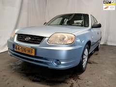 Hyundai Accent - 1.3i Active Young AIRCO