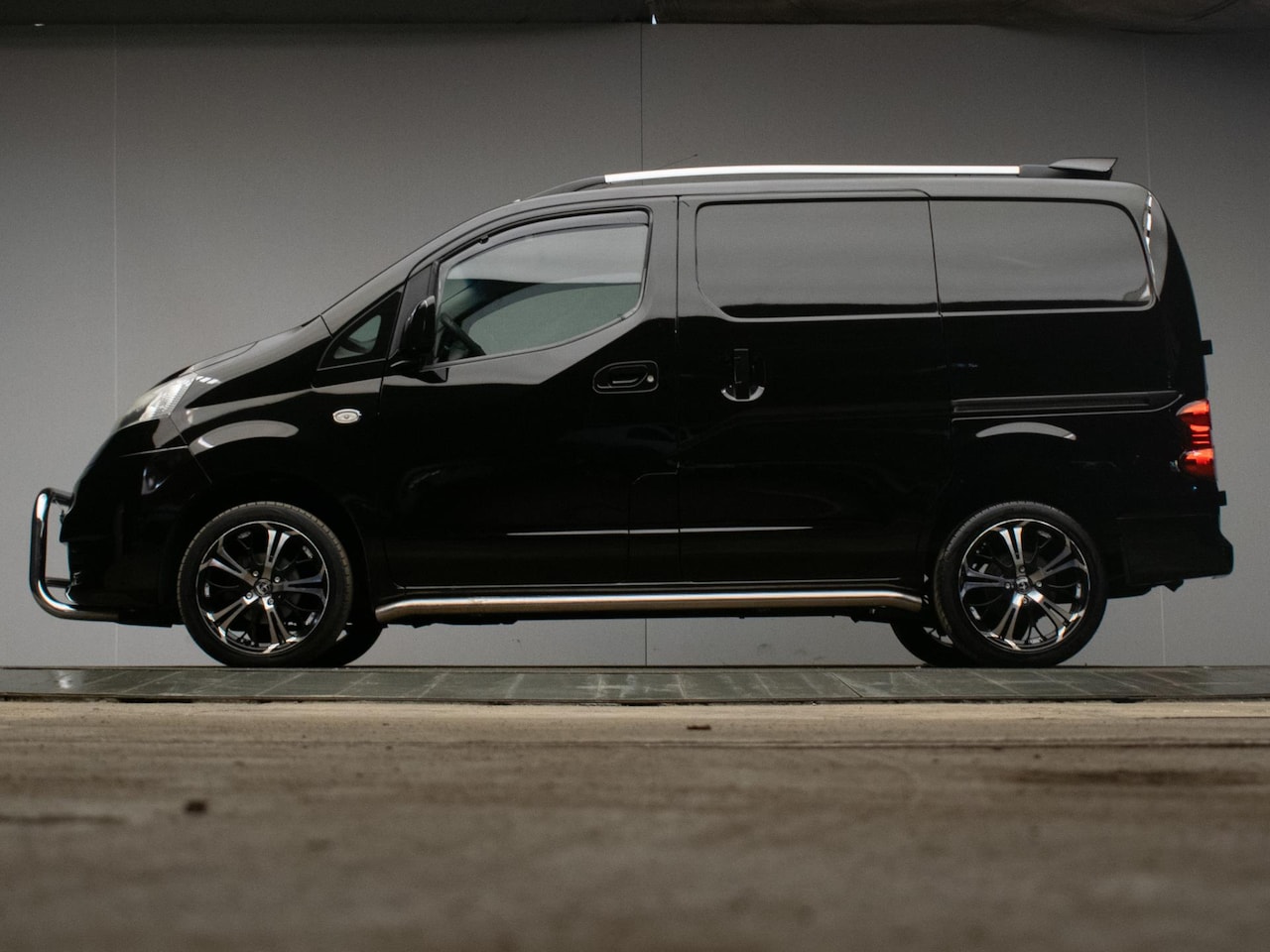 Nissan NV200 - 1.5 dCi Visia (CAMERA,NAVI,LED,2x SCHUIFDEUR,LM VELGEN,NIEUWE APK,NETTESTAAT) - AutoWereld.nl