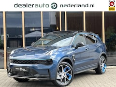 Lynk & Co 01 - 1.5 PHEV | Zwarte hemel | Pano |