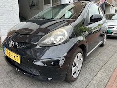 Toyota Aygo - 1.0-12V + Airco Afstandbediening Elektrisch Ramen