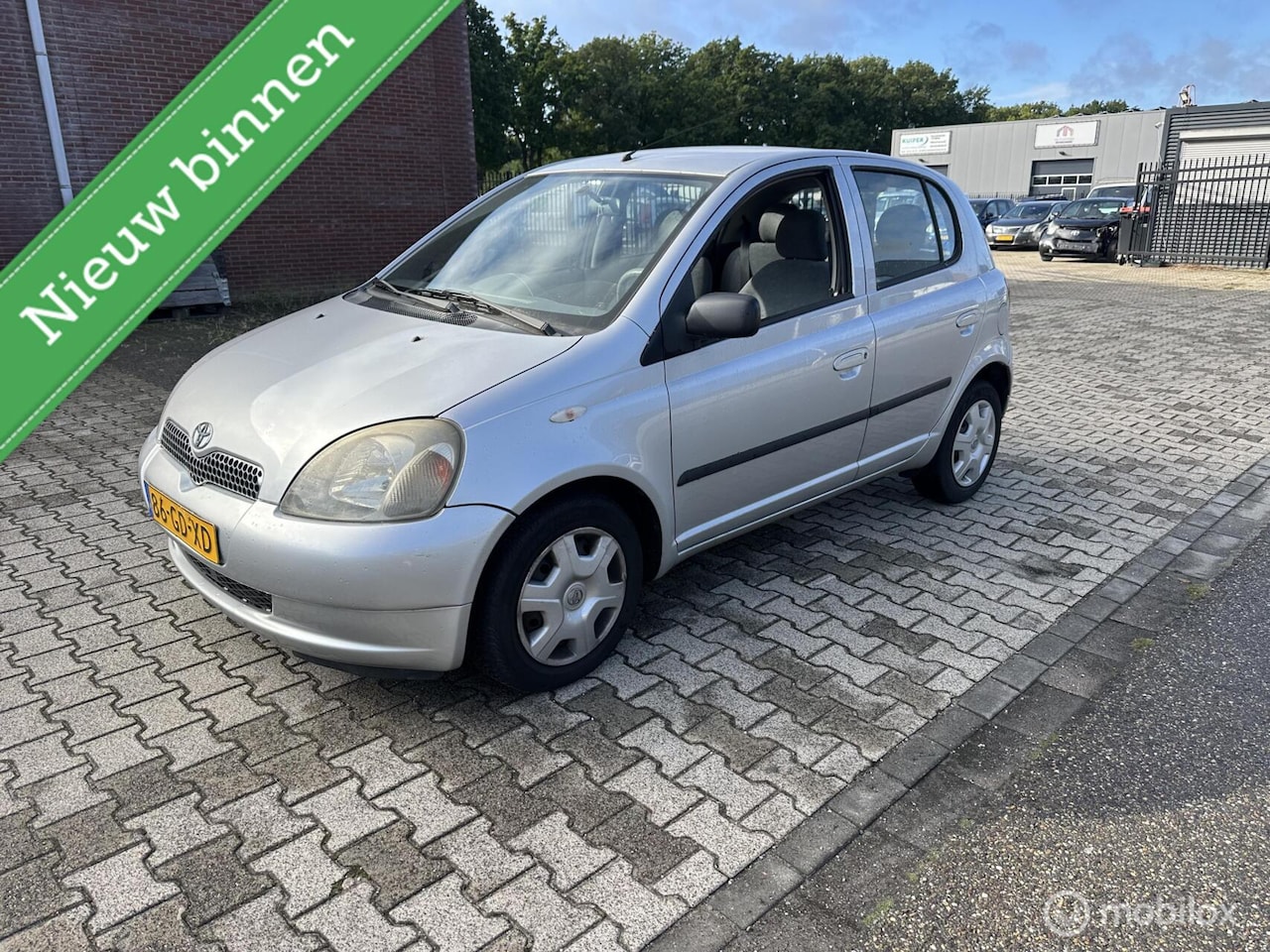 Toyota Yaris - 1.3-16V VVT-i Sol AUTOMAAT AIRCO KM 148.000 - AutoWereld.nl