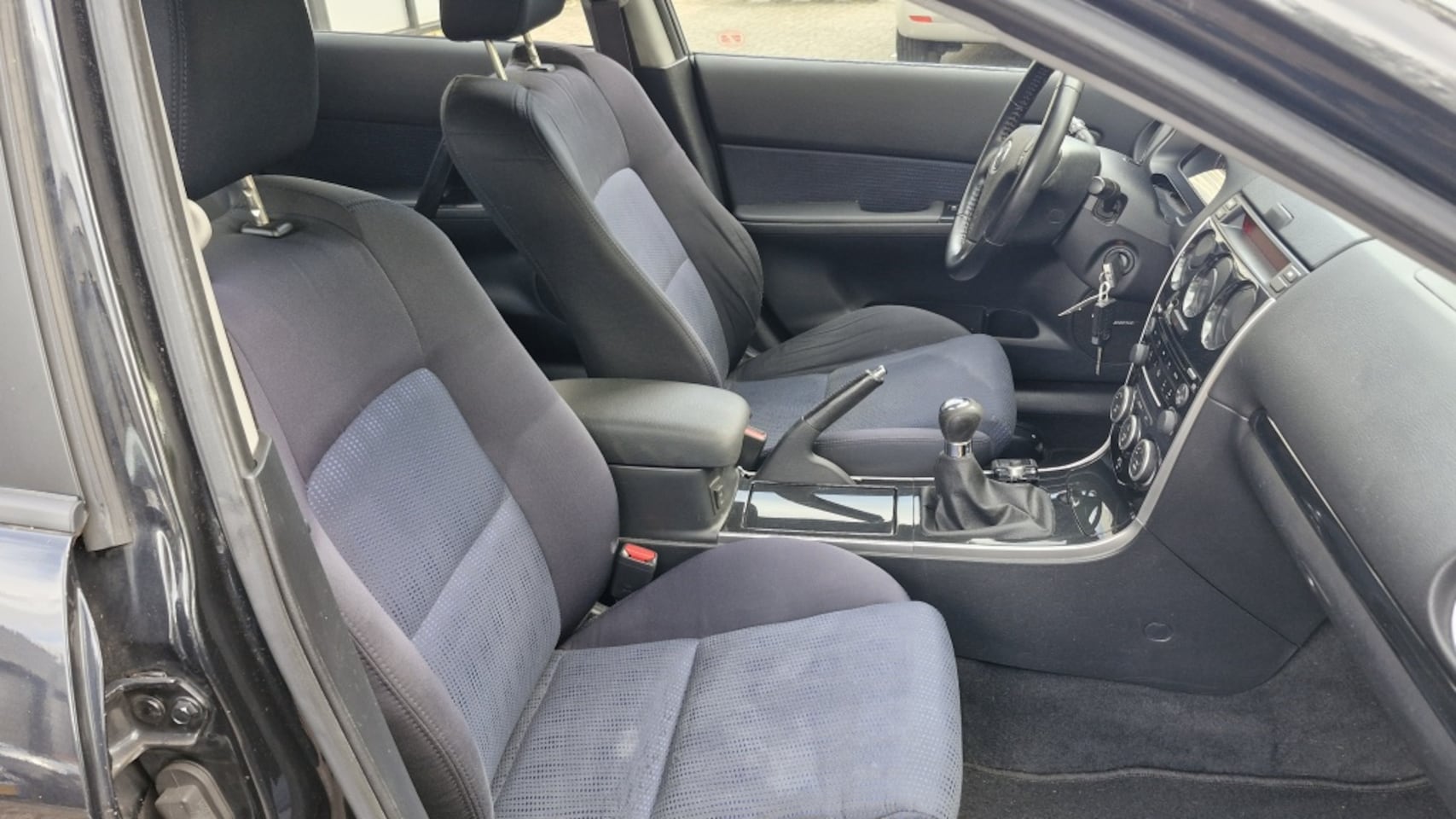 Mazda 6 Sportbreak - 1.8i Touring 1.8i Touring