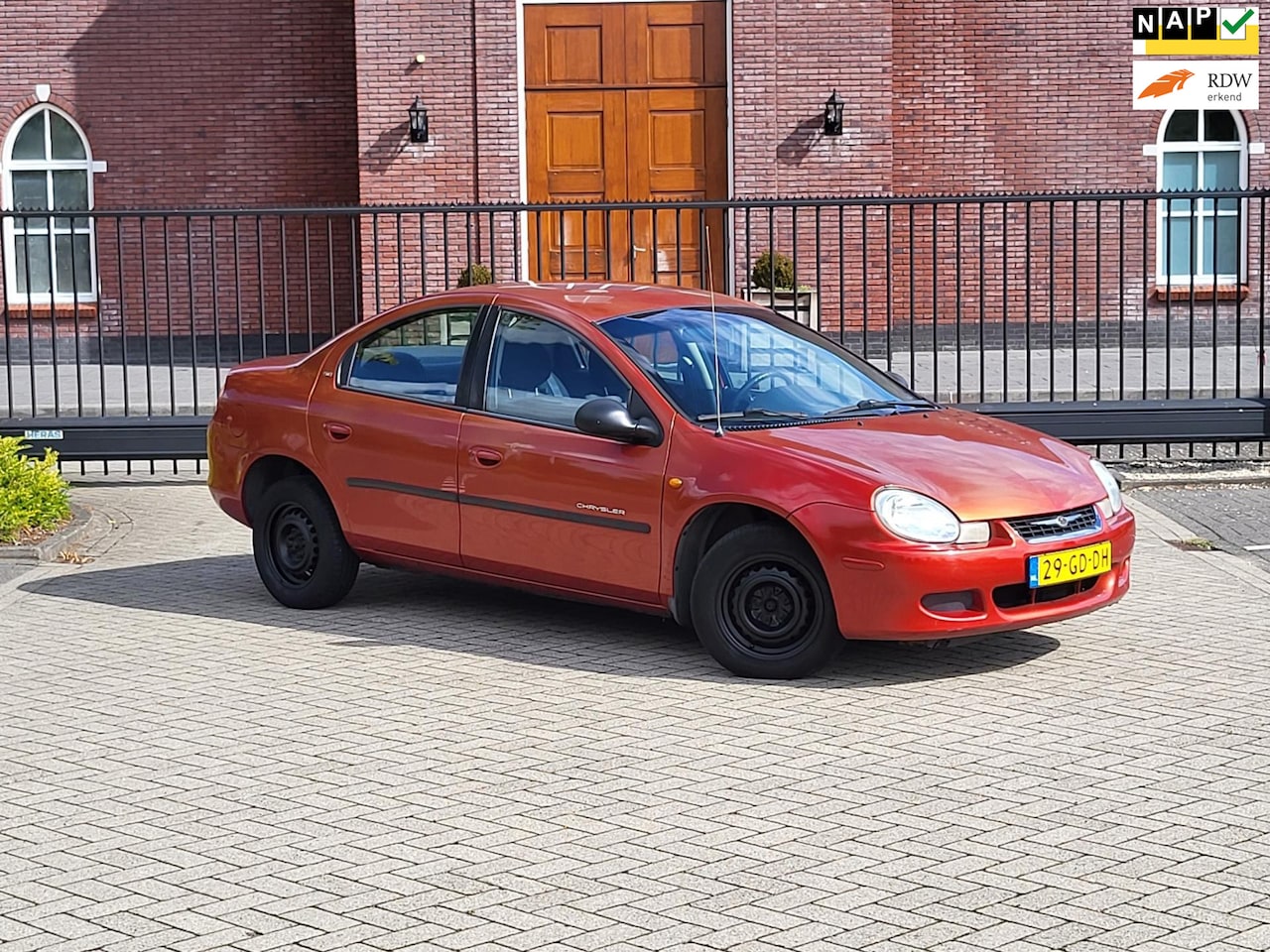 Chrysler Neon - 2.0i-16V SE / Automaat / Airco / Nap / Nieuwe Apk - AutoWereld.nl
