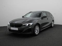 BMW 3-serie Touring - 330e Travel Pack | Trekhaak | Panoramadak | M hoogglans Shadow Line | 17''