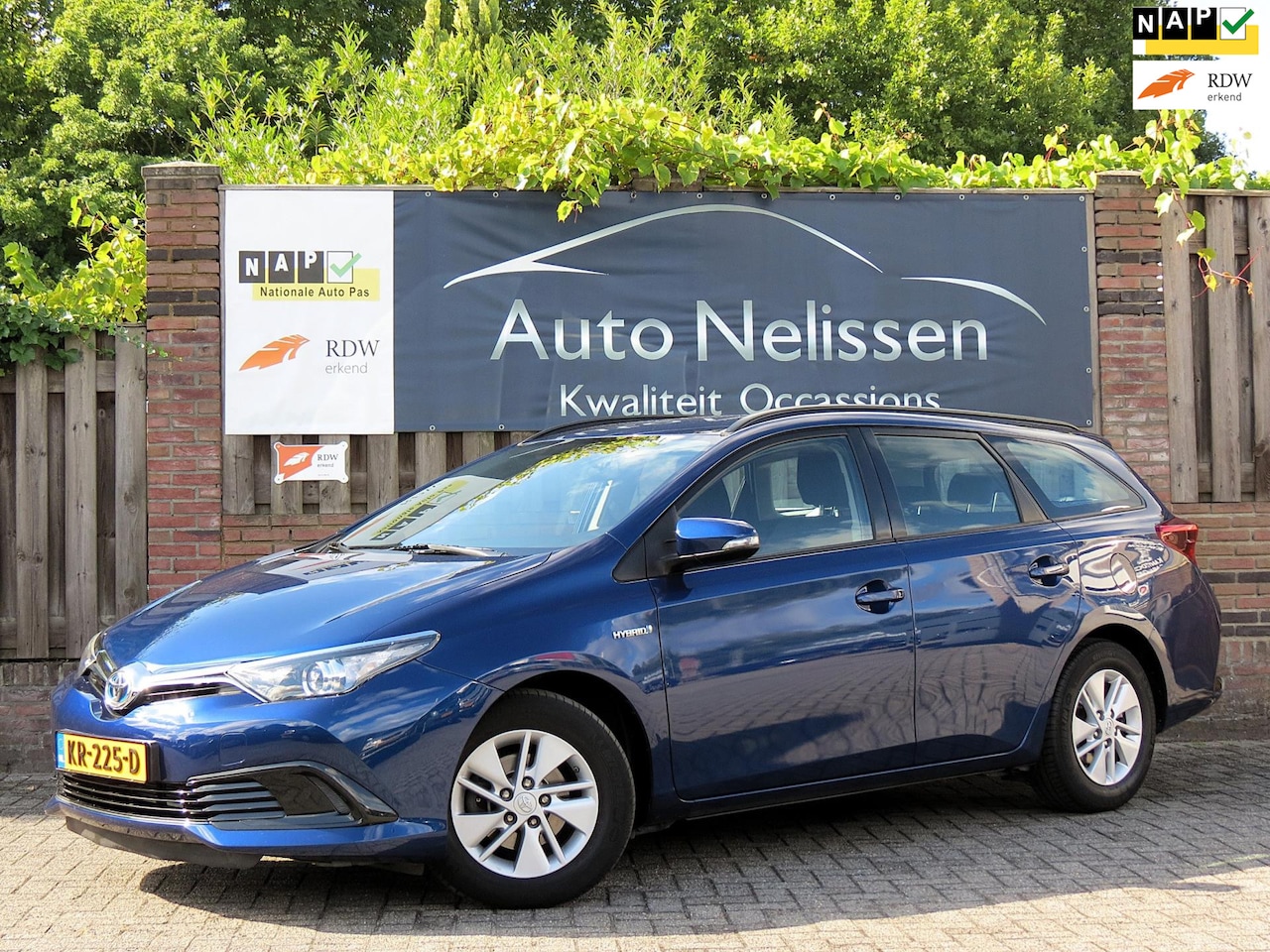 Toyota Auris Touring Sports - 1.8 Hybrid Business | AUTOM. AIRCO | AUTOMAAT | CRUISE CONTROL | - AutoWereld.nl