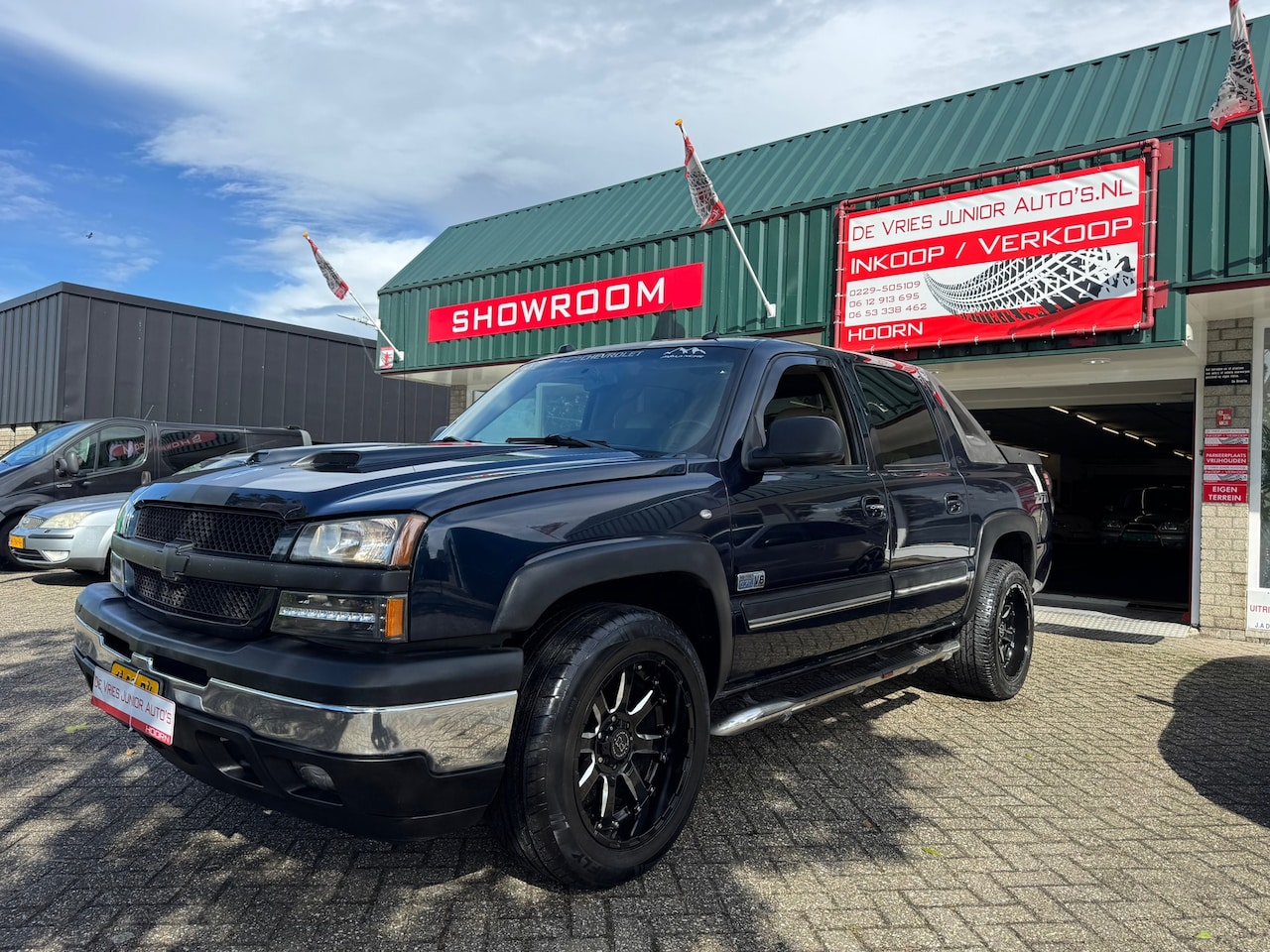 Chevrolet Avalanche - USA 5.3 4WD 1500 V8 benzine. Nwe apk, NAP, trekhaak en veel meer! - AutoWereld.nl