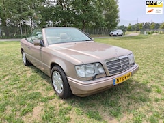 Mercedes-Benz E-klasse Cabrio - 200 ( In TOP STAAT ) UNIEKE KILOMETERS
