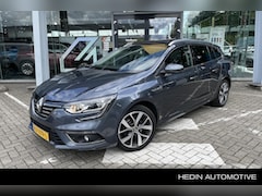 Renault Mégane Estate - 1.2 TCe Bose | PANODAK | CAMERA | GROOTSCHERM | AUTOMATISCHE AIRCO | KEYLESS |