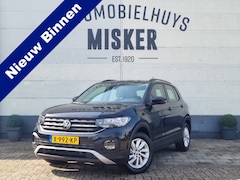 Volkswagen T-Cross - 1.0 TSI Style DIGITAAL DASHB. / CAMERA / TREKHAAK / STOELVERWARMING