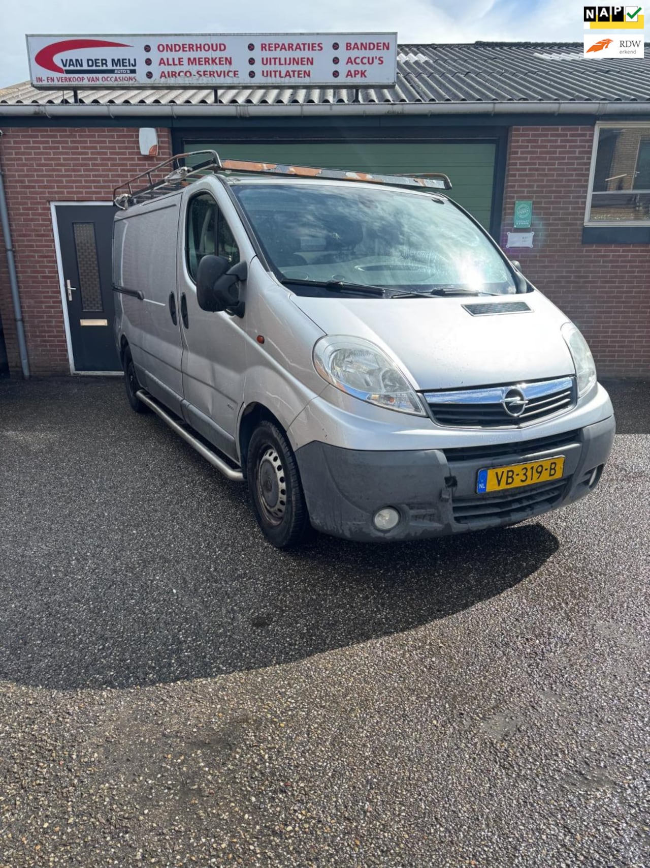 Opel Vivaro - 2.0 CDTI L2H1 Selection EcoFLEX 2.0 CDTI L2H1 Selection EcoFLEX - AutoWereld.nl