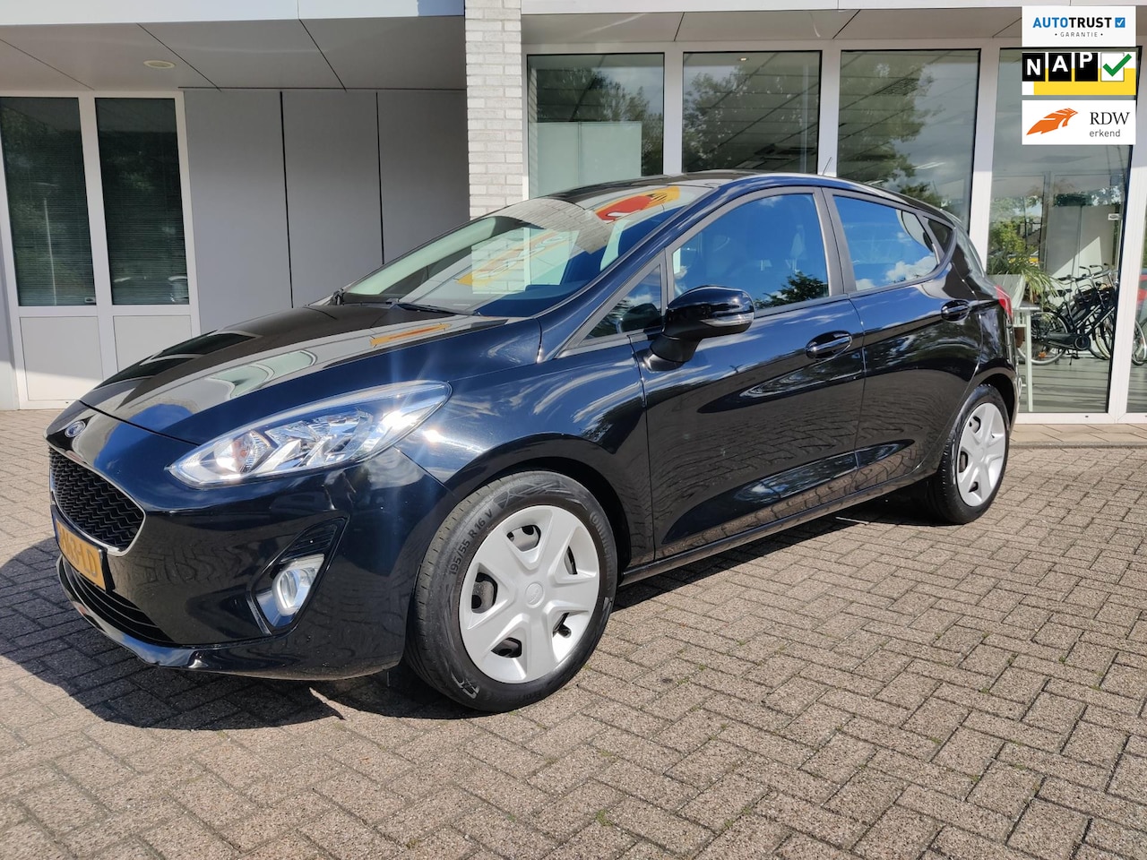 Ford Fiesta - 1.0 EcoBoost Connected / PDC / CARPLAY / 95 PK - AutoWereld.nl
