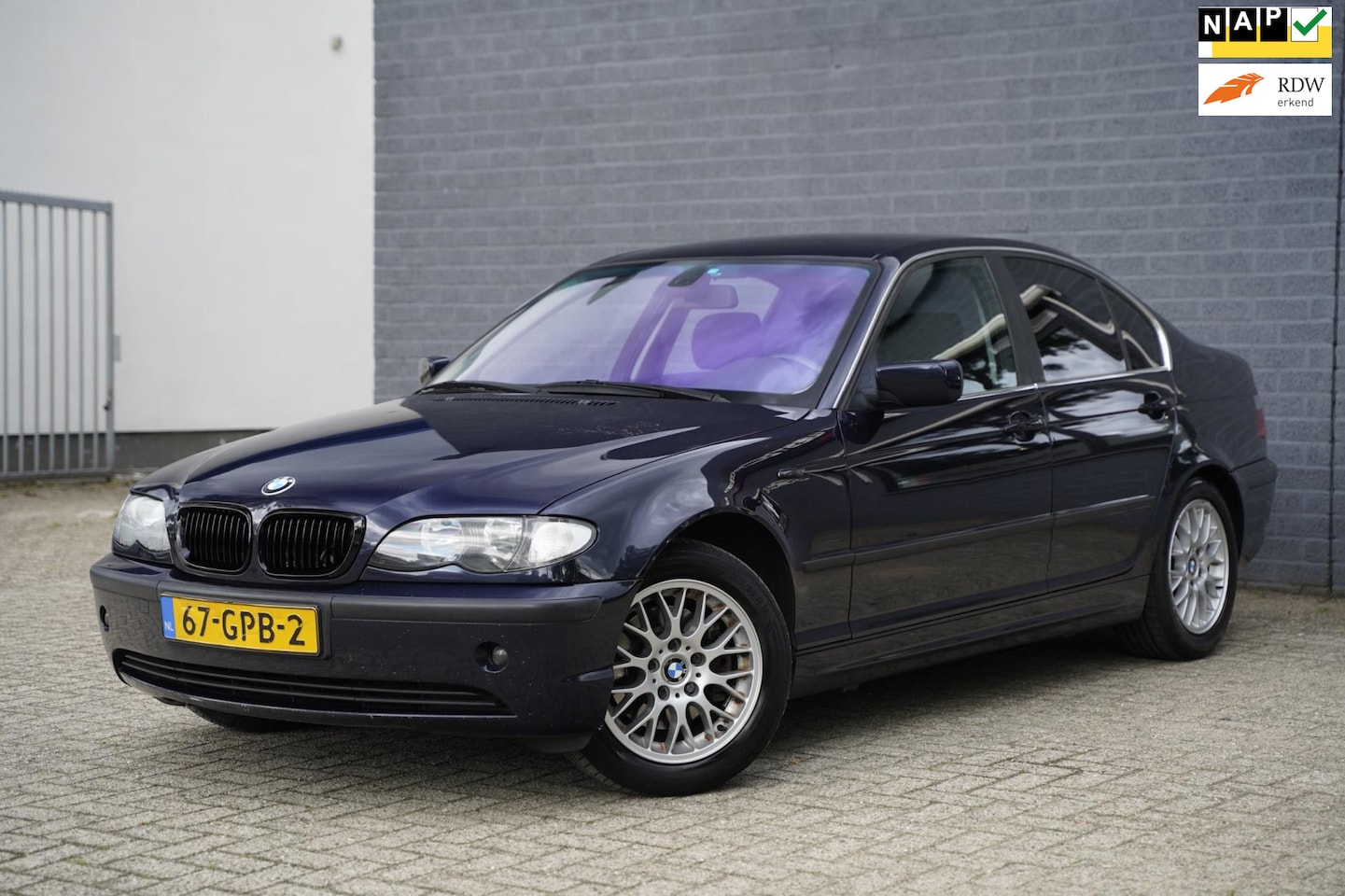 BMW 3-serie - 325i 325i, Cruise, Airco, NAP - AutoWereld.nl