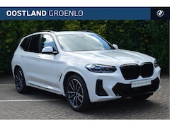BMW X3 - xDrive30e M Sport Automaat / Panoramadak / Trekhaak / Sportstoelen / Laserlight / Comfort