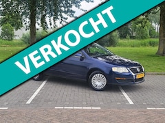 Volkswagen Passat - 1.6 FSI Trendline / Airco / Nap / Nieuwe Apk