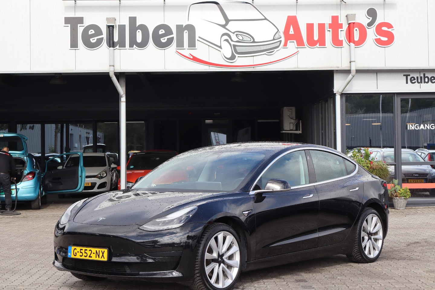 Tesla Model 3 - Standard RWD Plus 60 kWh 86% SOH, Autopilot, 360 Camera, Lederen interieur, Panoramadak - AutoWereld.nl
