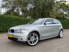 BMW 1-serie - 116i | Clima | 18" Velgen | Nieuwe Distributie | Bluetooth/AUX | Cruise | PDC |