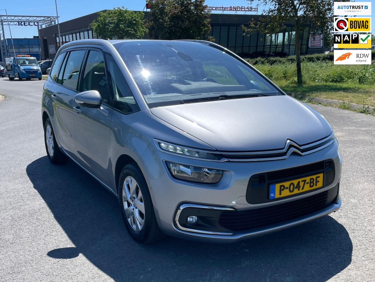 Citroën Grand C4 Picasso - 1.2 PureTech Live 1.2 PureTech Live, 7pers, Aut, Cam, Navi, Lmv, Cruise, Carplay! - AutoWereld.nl